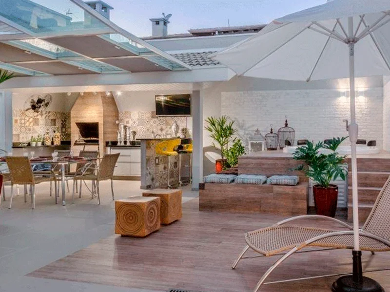 piso imitando deck de madeira