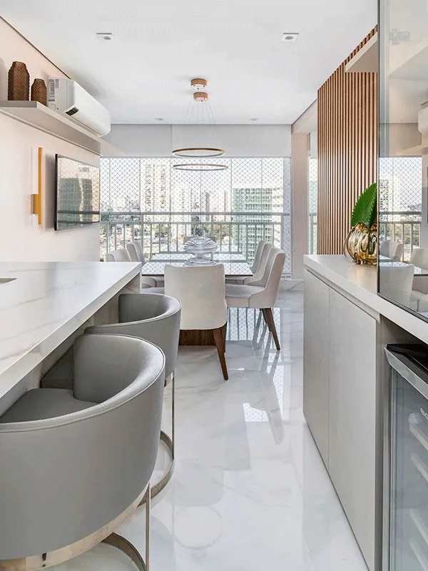 apartamento com porcelanato na cozinha e sala de jantar