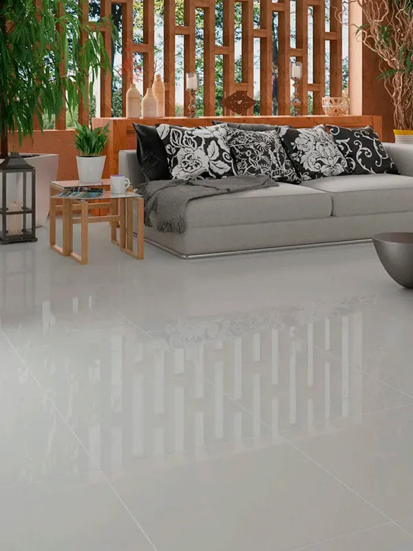 pisos lisos na sala de estar 