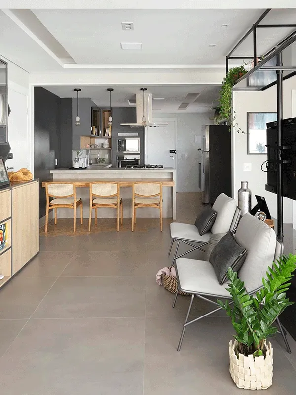 sala com porcelanato cinza