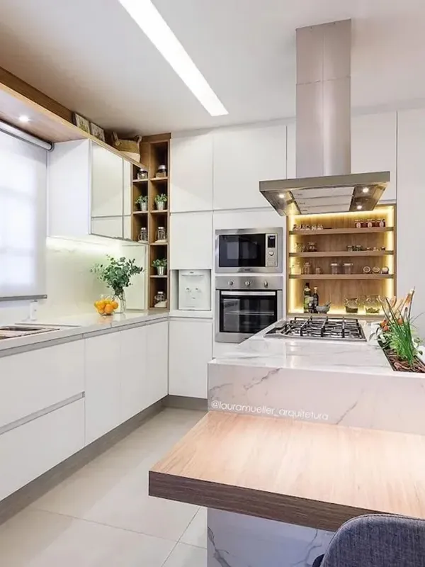 porcelanato aplicado na bancada com toque marmorizado e piso acetinado de cor bege 