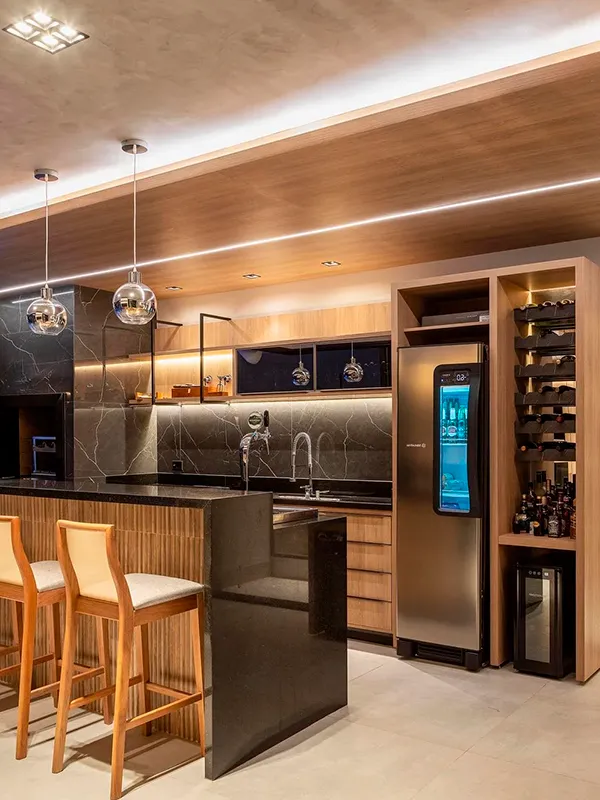 iluminação para área gourmet com pergolado