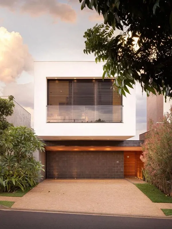 piso da garagem que combina com a casa moderna