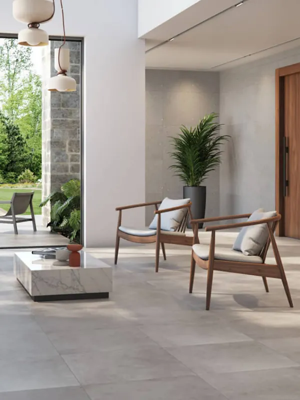Porcelanato Cinza: Projetos com Elegância Contemporânea +60 Fotos para Inspirar 143 Porcelanato cinza no piso destacando os móveis de madeira