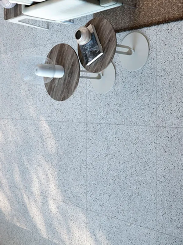 porcelanato granilite aplicado em ambiente externo