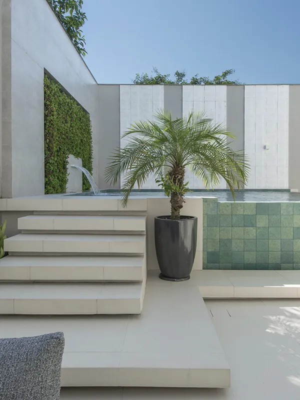 integração com piscina elevada