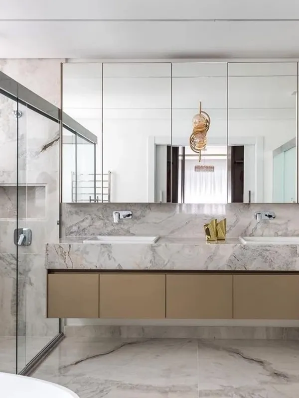 banheiro com revestimento cinza 