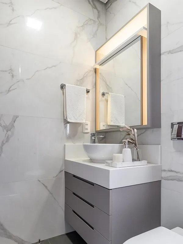 piso para áreas molhadas branco