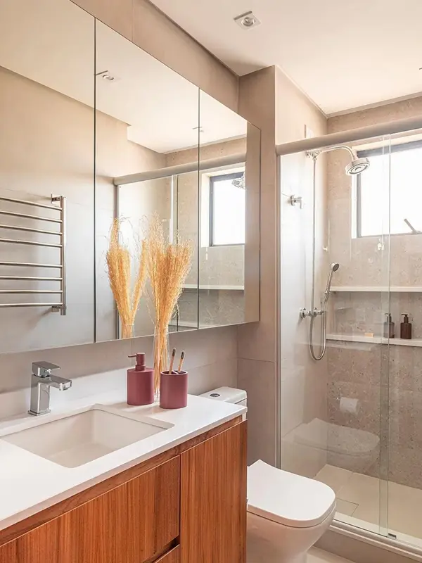 banheiro com porcelanato