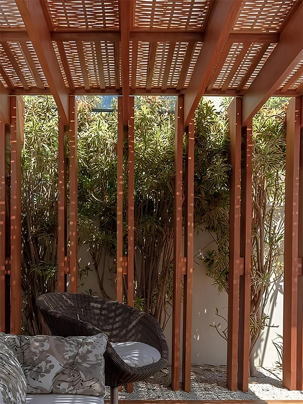 jardim pergolado vazado