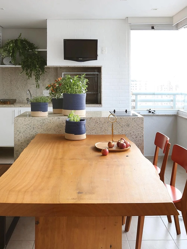 Projetos modernos e elegantes na área gourmet pequena