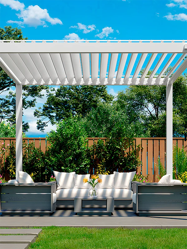 Jardim com pergolado galvanizado