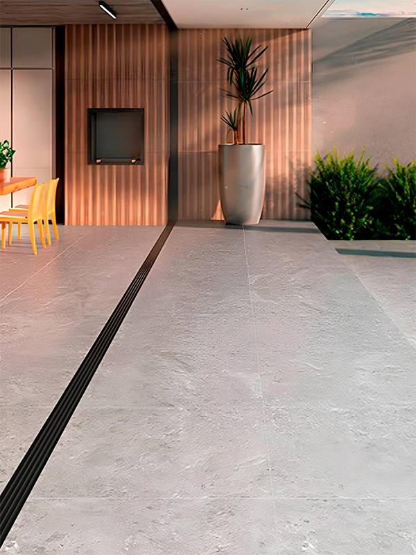 pisos externos com porcelanato de acabamento fosco e antiderrapante