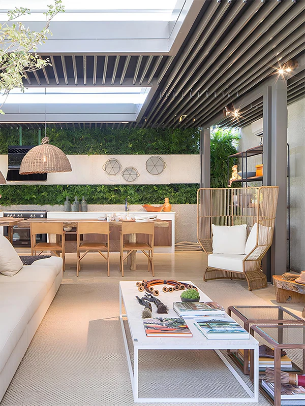 Espaço moderno com porcelanato