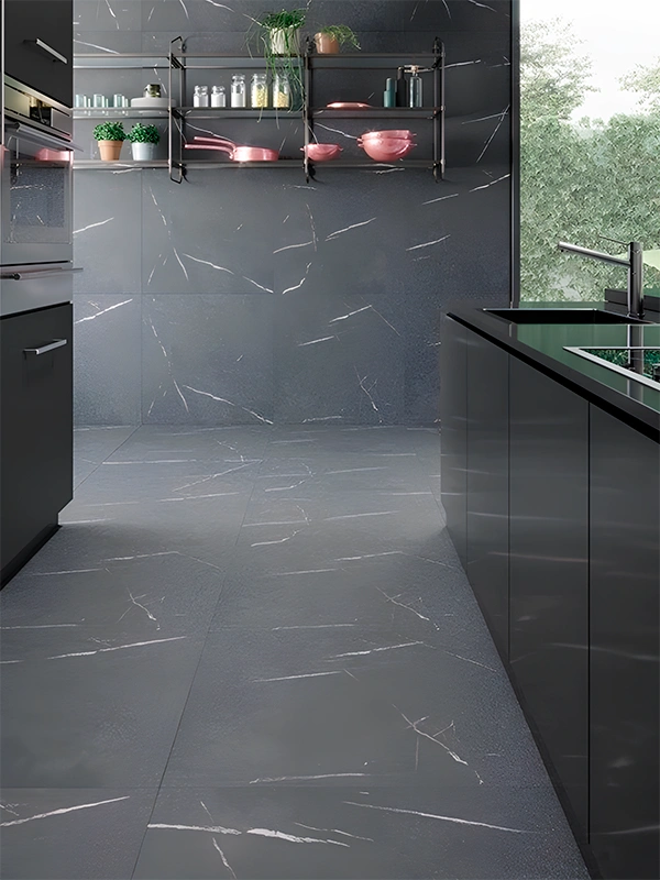 porcelanato preto fosco aplicado na cozinha moderna