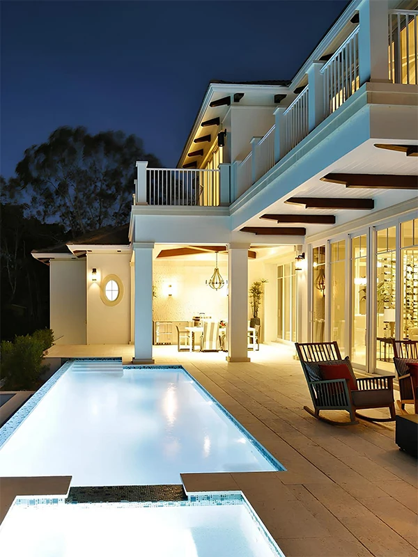revestimento externo da área gourmet com piscina