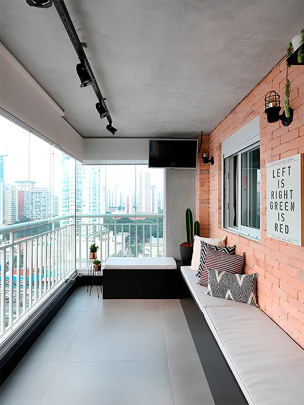 Explorando o Charme do Piso de Cimento Queimado: Dicas, Preços e Locais de Aplicação +40 Fotos 94 varanda do apartamento aplicado cimento queimado em harmonia com a parede de tijolinho