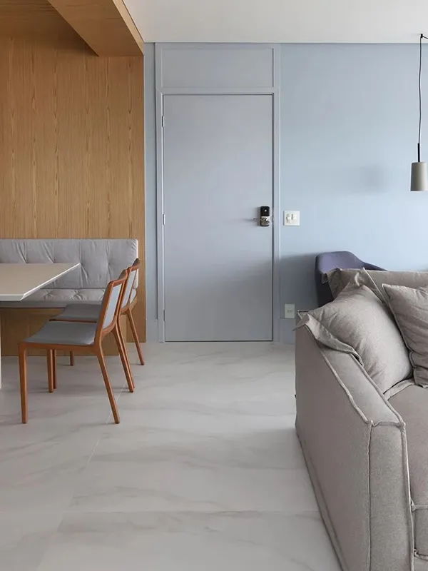 sala com decoração cinza da ceramica moderna