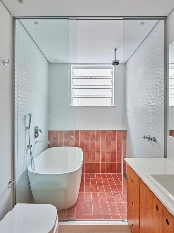 ceramica que imita tijolinho aplicado no piso e parede 