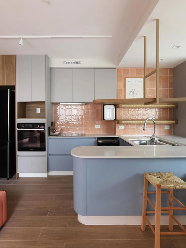 escolha de revestimentos que expandem espaços pequenos 