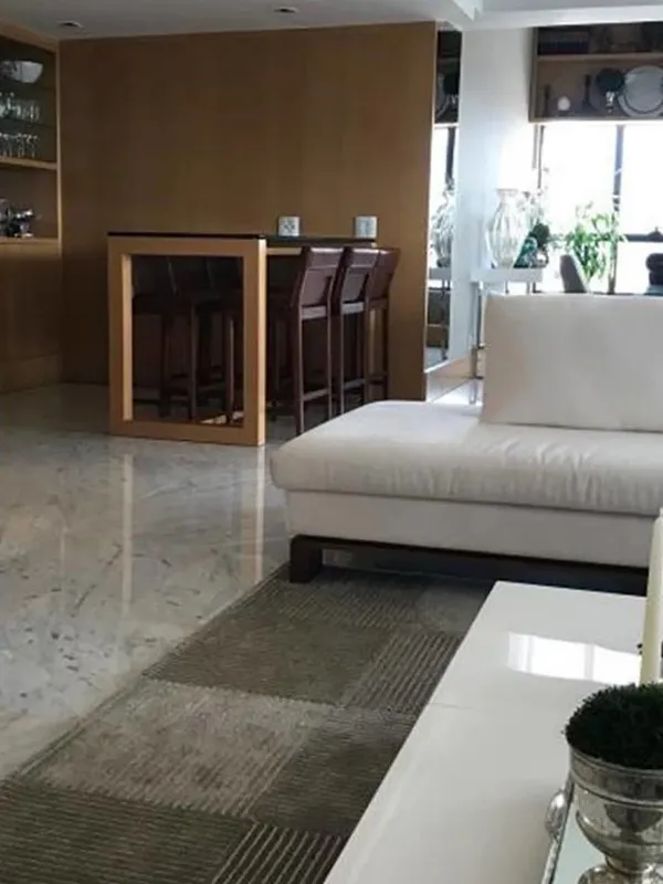 marmore em dois estilos