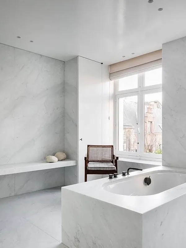 marmore no revestimento da parede 