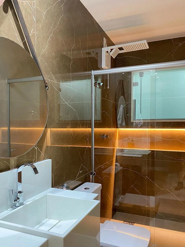 alternativa moderna com porcelanato marrom